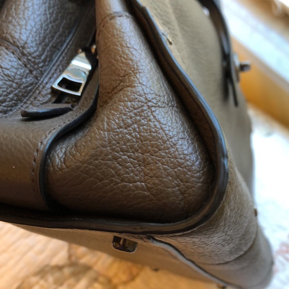 Handbag - Picture 8 of 11